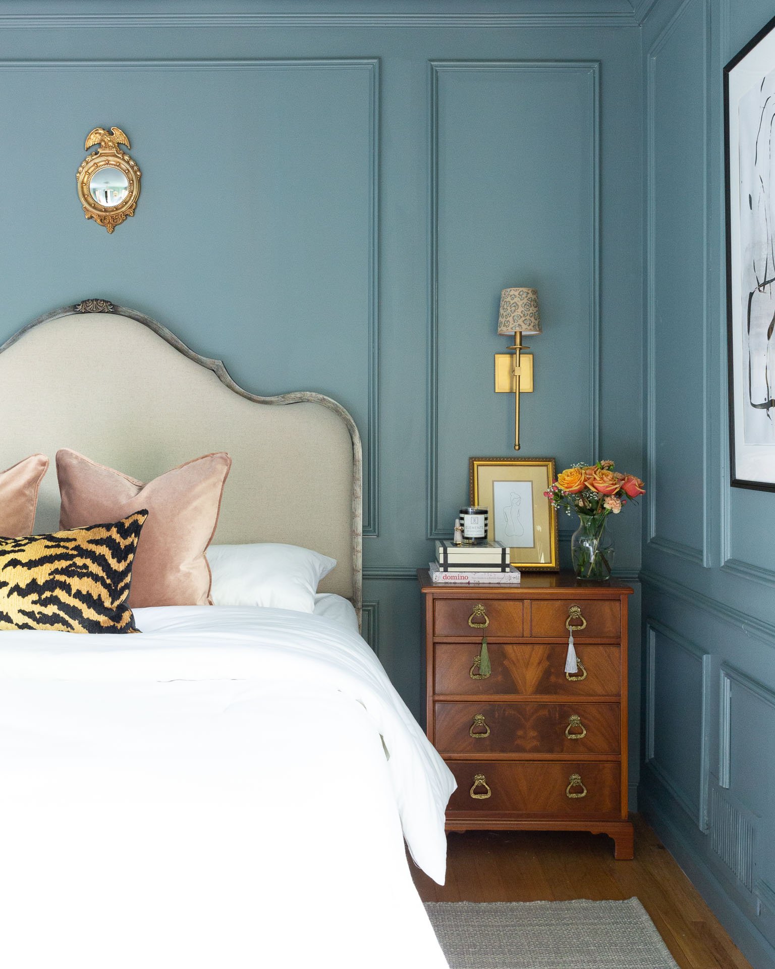 bedroom-makeover-blue-walls