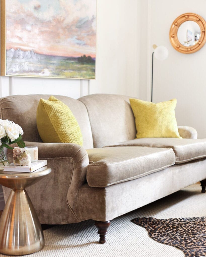 howmuchdoesitcosttoreupholstersofaorchair