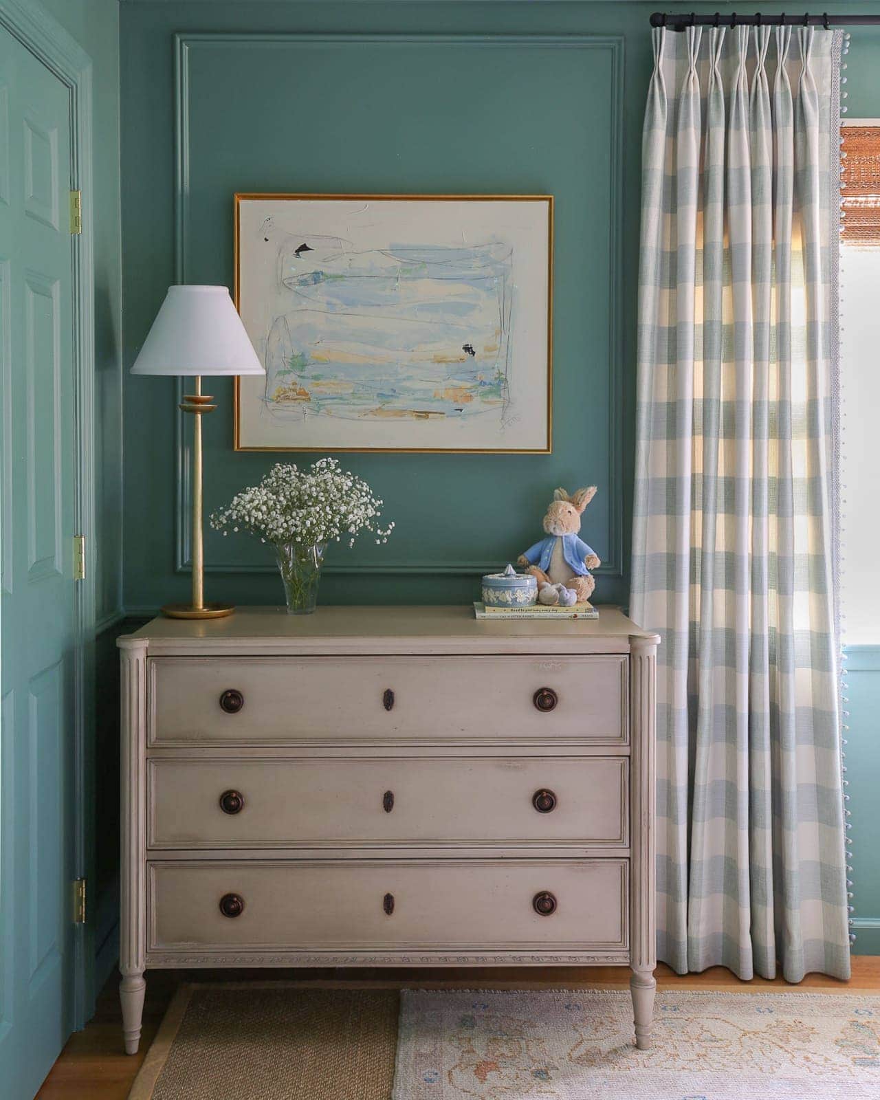 classic-dresser-design-styling-ideas-nursery-bedroom
