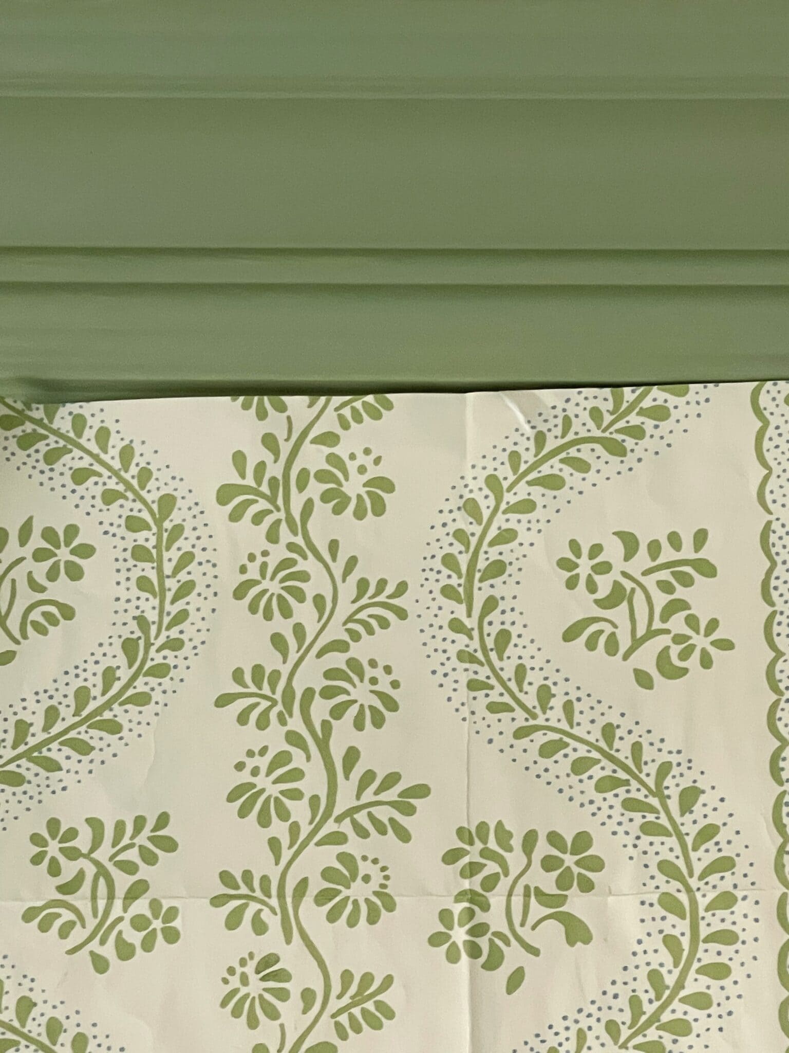 HOW TO LIGHTEN OR DARKEN A PAINT COLOR