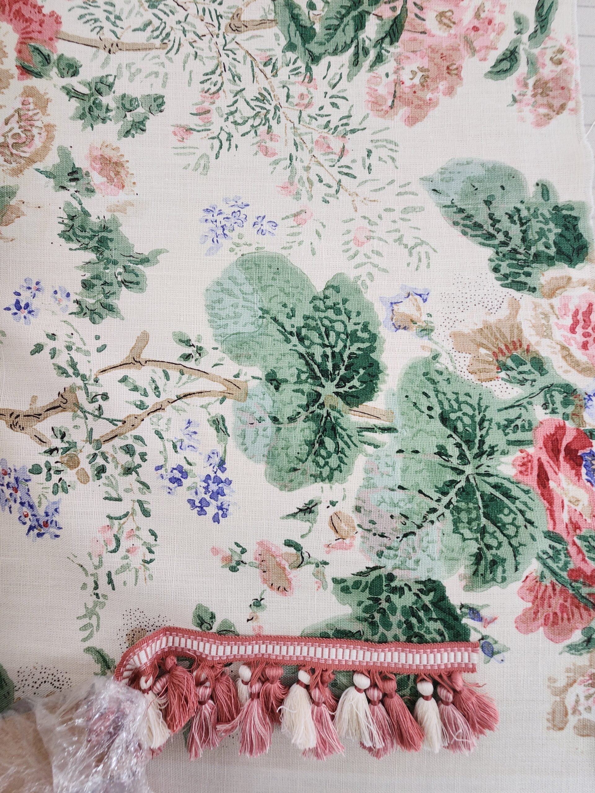 lee-jofa-hollyhock-fabric