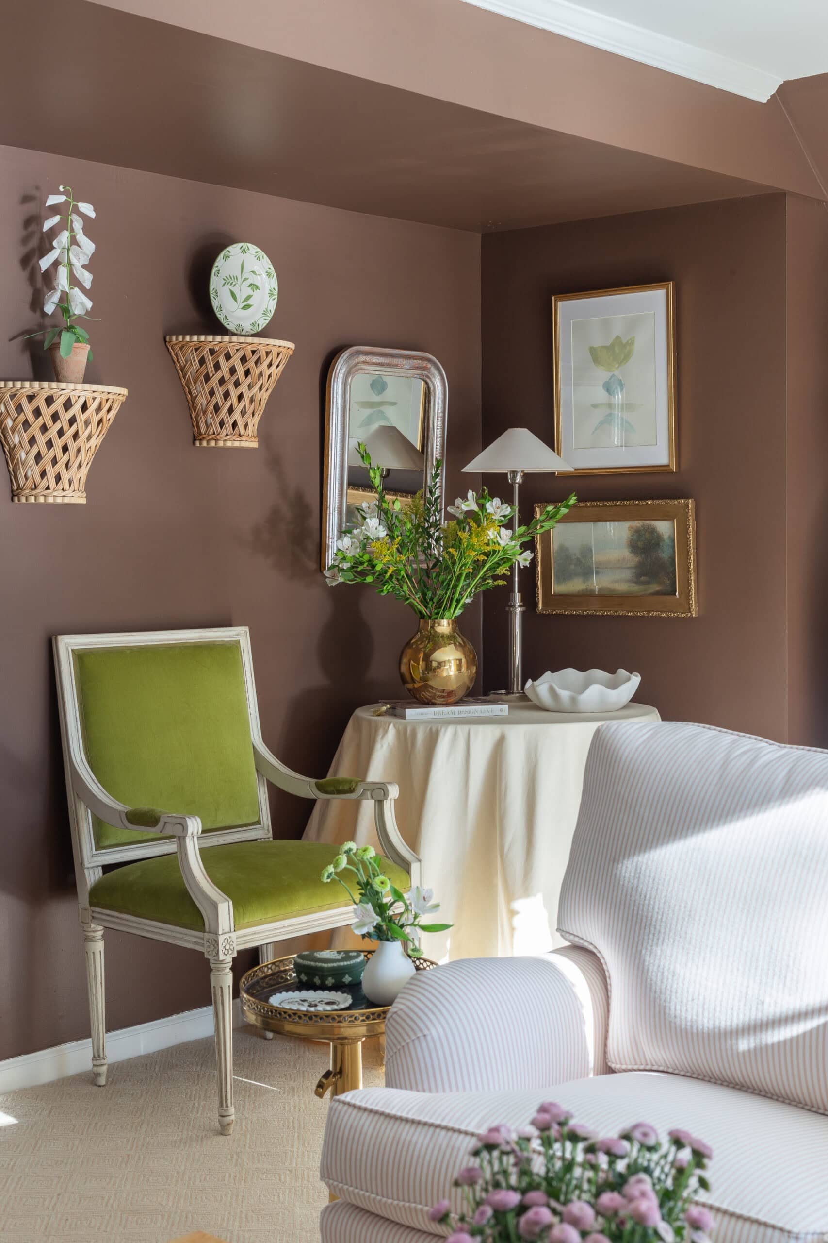 basement-family-room-traditional-design