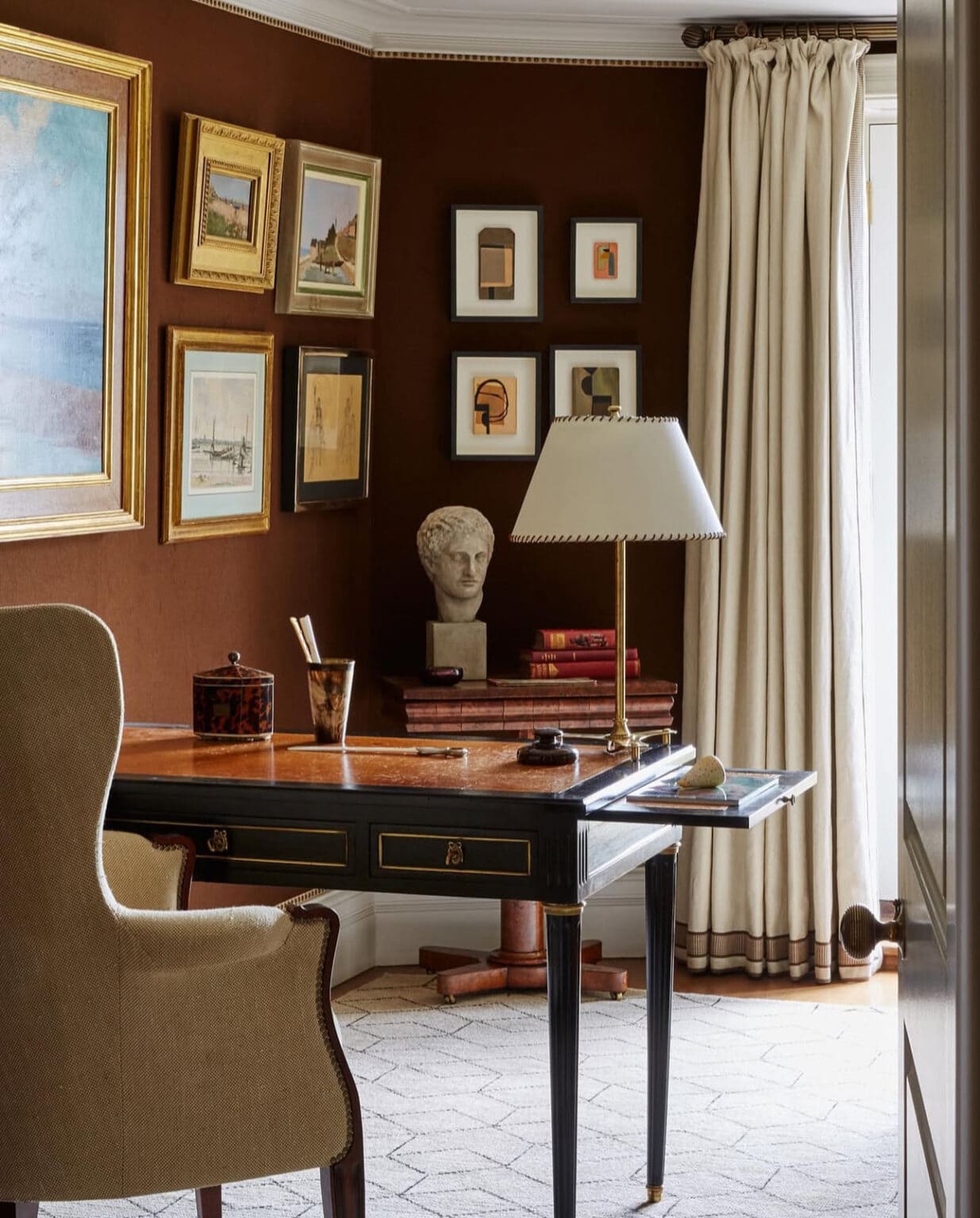 BOLD BROWN ROOMS I LOVE - A Glass of Bovino