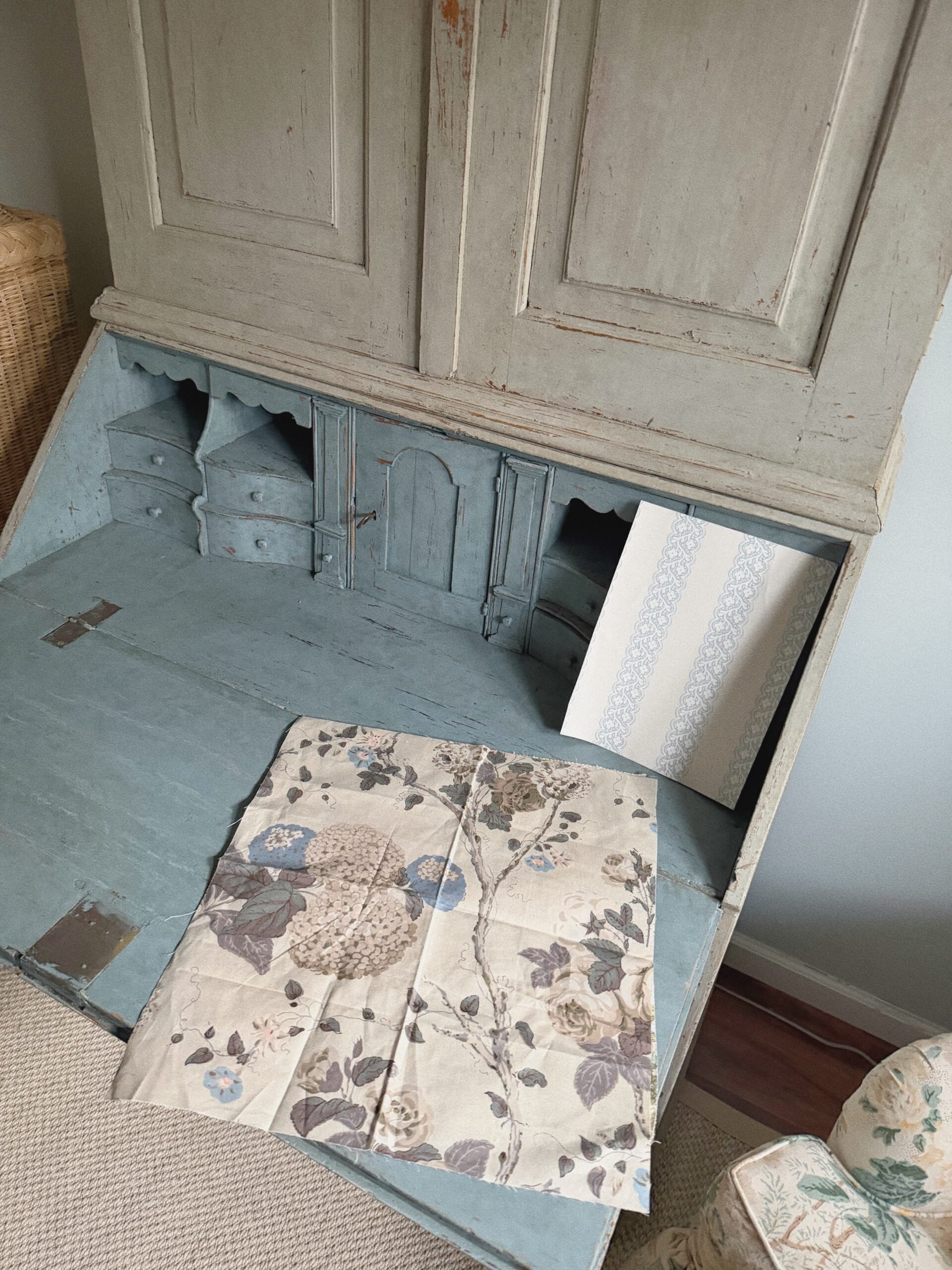 Swedish Gustavian secretary | Swedish secretary desk